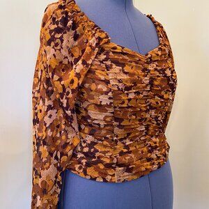 Cute Long Sleeve Fitted Top-elasticized ruching. 10-12